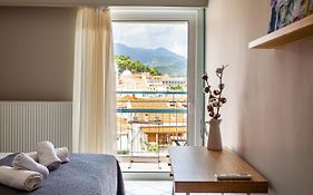 Kalamata Old City - Minimal Urban Retreat
